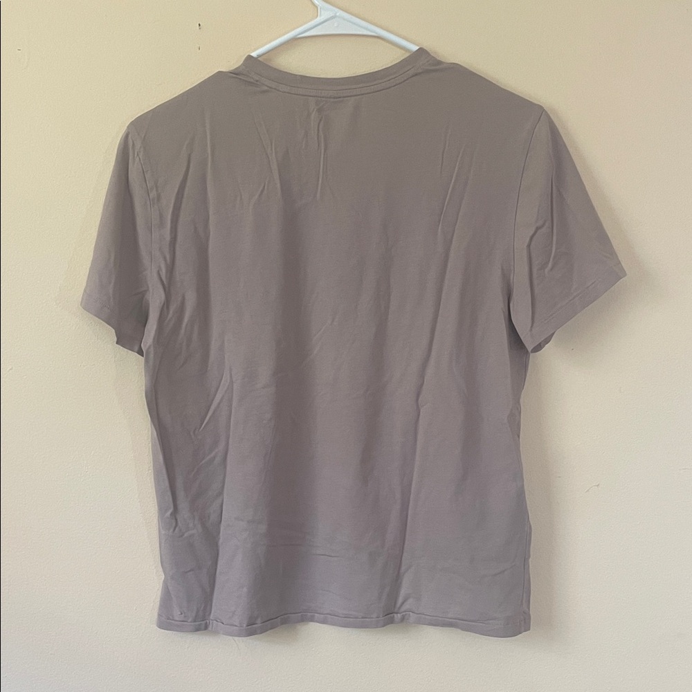 Vuori Feather Tee - Picture 3 of 5